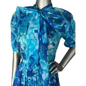 Vintage 1970s Blue Printed Dress With Neck Bow Small